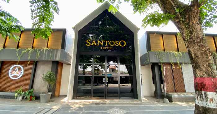 ภายนอกอาคาร Hotel Santoso Blora