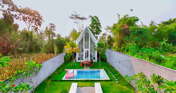 ภายนอกอาคาร Karabineri Private Pool Villa Jogja