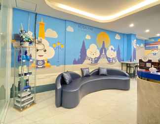 Lobi 2 Rosalyne Sleepbox Stasiun Tugu