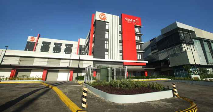 Bangunan Go Hotels Plus Naga