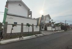 Exterior 2 D'Exclusive Guest House