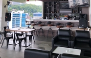 Bar, Kafe, dan Lounge 5 MaxOneHotels.com @Jayapura