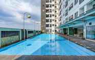 Kolam Renang 7 OYO Life 92548 M-square Apartment By Lins Pro