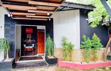 Exterior 2 RedDoorz Plus near Alun Alun Sumenep