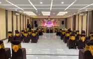 Ruangan Fungsional 4 Fovere Hotel Kapuas by Conary