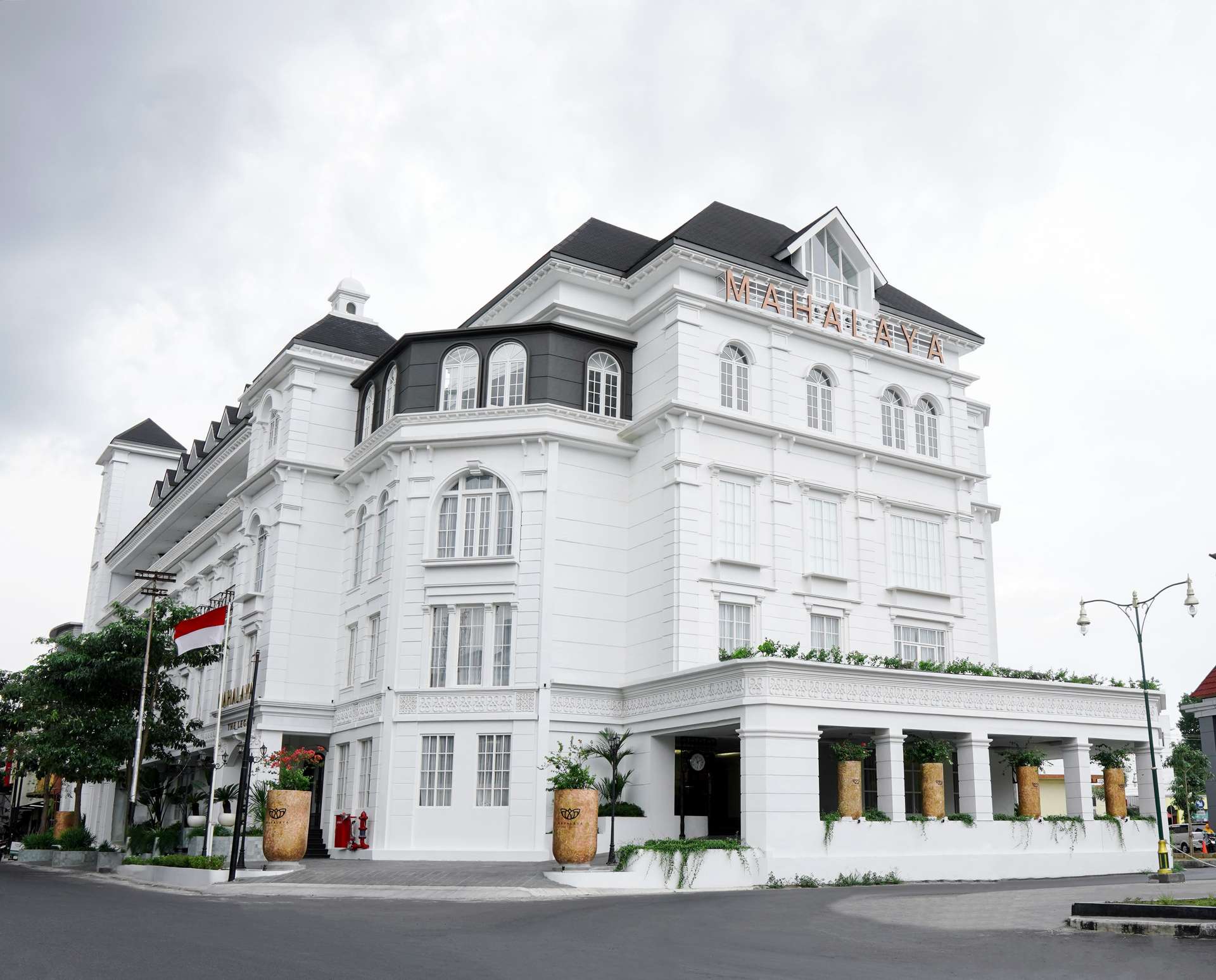 Logo MAHALAYA: The Legacy Hotel Surakarta - Platform Lowongan Kerja