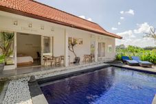 Kolam Renang Idyll House