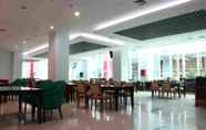 Restaurant 5 Naraya Hotel Jakarta