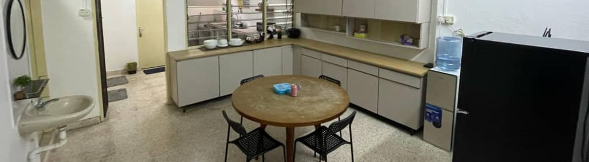 Lobby Convenience Stay nearby Adventist Hospital in Gurney Mall
