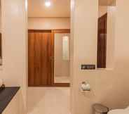 In-room Bathroom 4 Baliem Villa