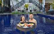 Kolam Renang 3 Dyou Villa