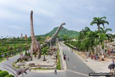 附近景观和景点 The Ring Border