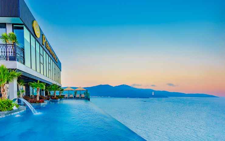 Peninsula Hotel Danang