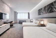 寝室 Fives Hotel DNP