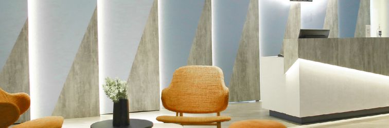 ロビー Fives Hotel DNP