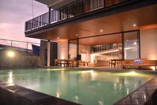 Swimming Pool 8 BR Greenhill Mountain View Villa with heated Private pool