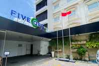 Bangunan Fivecord Hotel Solo