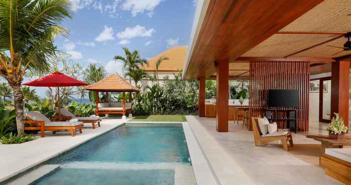 Swimming Pool Villa Maya Pasut