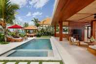 Swimming Pool Villa Maya Pasut