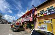 Exterior 3 Golden Gate Hotel Kemaman