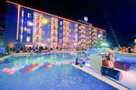 Swimming Pool Pentacity Hotel Balikpapan