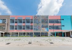 Exterior 6 Sans Hotel Berau Square