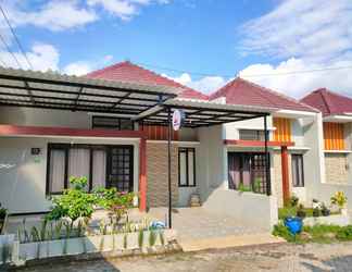 Bangunan 2 FLAZ Villa