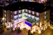 外部的 Bom Bo Dalat Hotel