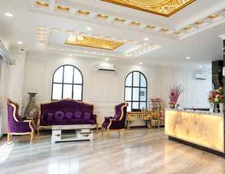 Lobi 2 King Royal Hotel