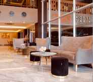 Lobby 4 W Three Style Hotel Makassar