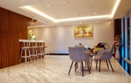 Lobby 5 W Three Style Hotel Makassar