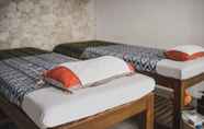 Layanan Hotel 5 Roomates Hostel Canggu by Ini Vie Hospitality