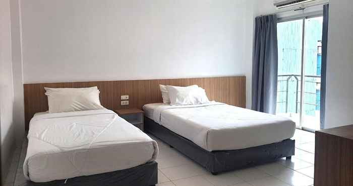 Kamar Tidur Patong Bay Inn