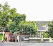 Bangunan 3 SPOT ON 92114 Homestay Riverside Duko