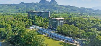 Bên ngoài 2 MEDDOM Park
