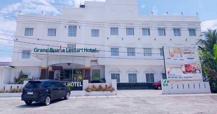 Bên ngoài Grand Buana Lestari Hotel