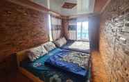 Kamar Tidur 6 Bintang Homestay Sikunir