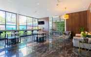 Lobi 4 Sans Hotel Box Mansion Surabaya by RedDoorz