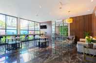 Lobby Sans Hotel Box Mansion Surabaya by RedDoorz