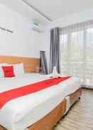 BEDROOM RedDoorz near Jawa Timur Park 2