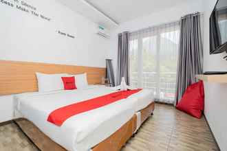 Kamar Tidur 4 RedDoorz near Jawa Timur Park 2