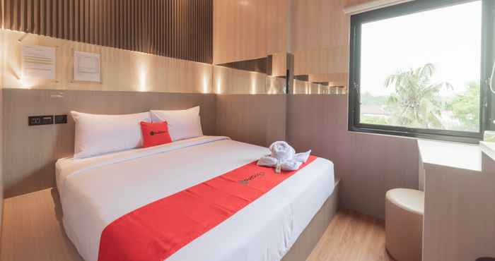 Bedroom Reddoorz near Exit Toll Sirkuit Sentul