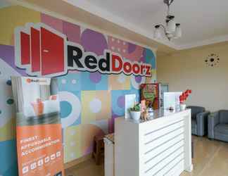 Lobby 2 Reddoorz near Exit Toll Sirkuit Sentul