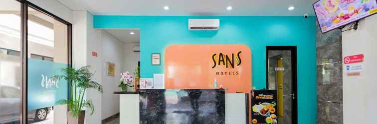 Lobi Sans Hotel Rajawali Surabaya by RedDoorz