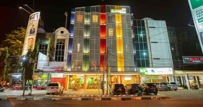 Bangunan Parkside Alhambra Hotel Banda Aceh