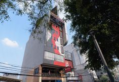 Bangunan 5 RedDoorz Plus @ Thamrin