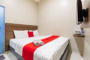 RedDoorz near Taman Palem, THB 550.89