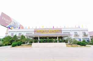 Hotel & Resort Quang Ninh Gate, THB 1,314.50