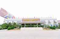 Exterior Hotel & Resort Quang Ninh Gate