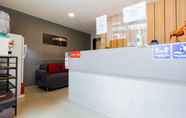 Lobby 5 Urbanview Hotel Slipi Inn Palmerah by RedDoorz